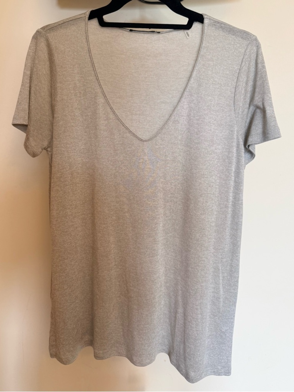 Tahari Light Heather Gray V-Neck Tee